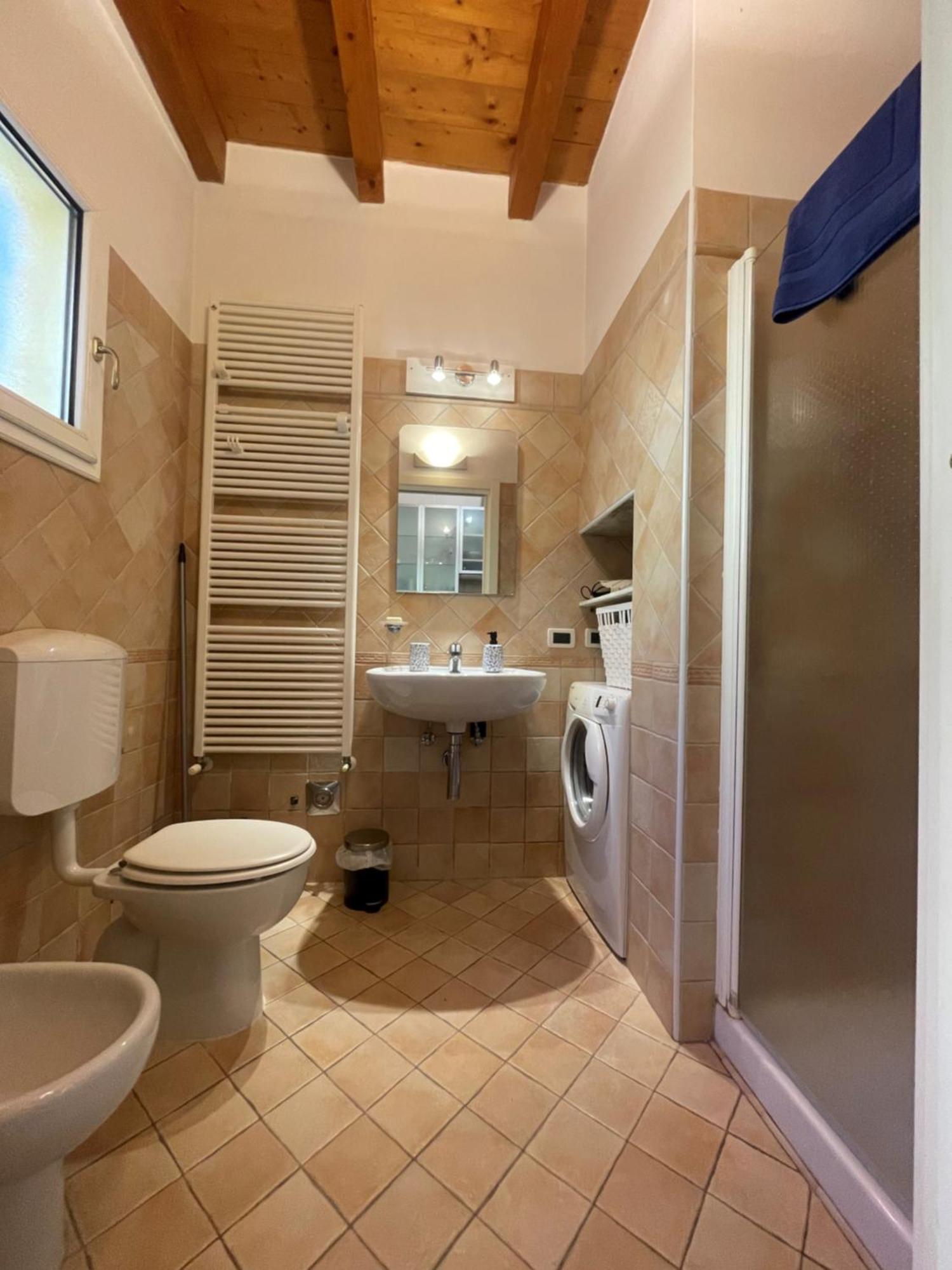 Apartamento Casa Vacanze Myrasol Bolonia Exterior foto